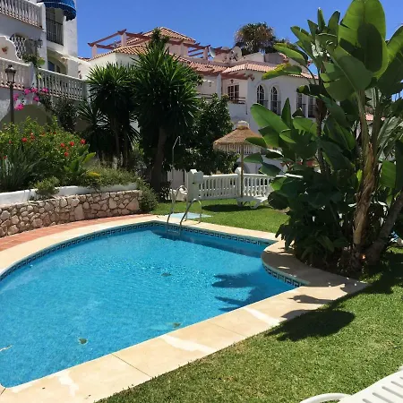 Town House In Riviera, Apartamento Mijas